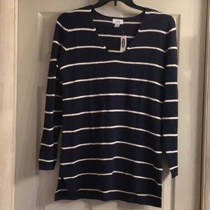 Women's Sweater NWT Old Navy size M